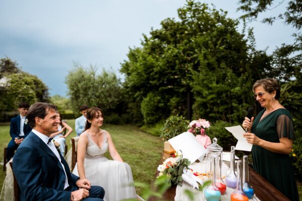 Un momento della cerimonia matrimoniale al Macesina Country House