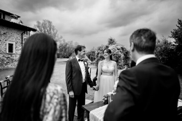 Un momento della cerimonia matrimoniale al Macesina Country House